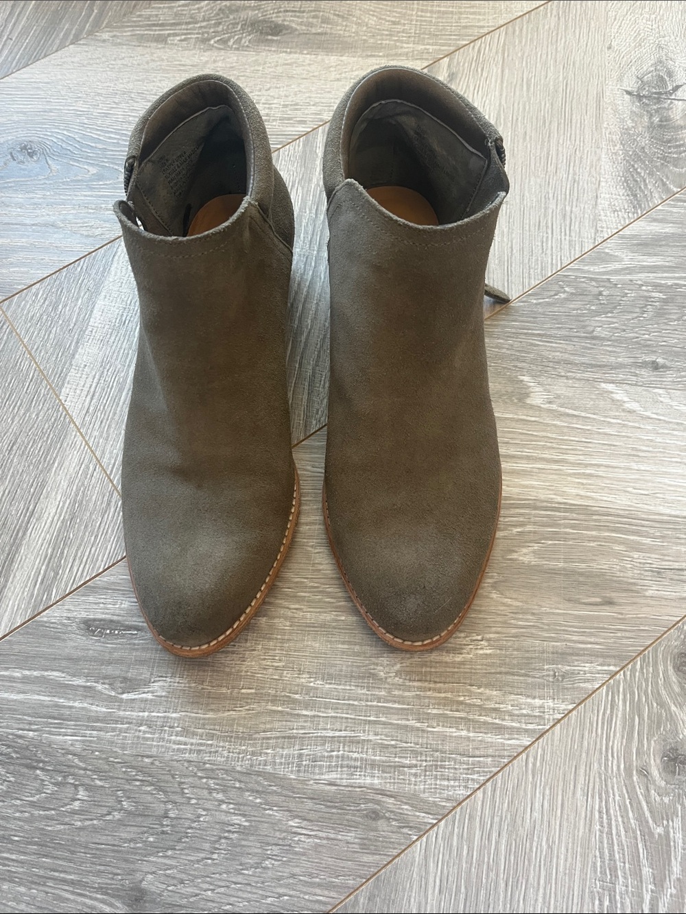 Steve Madden Olive Green Suede block heel ankle booties